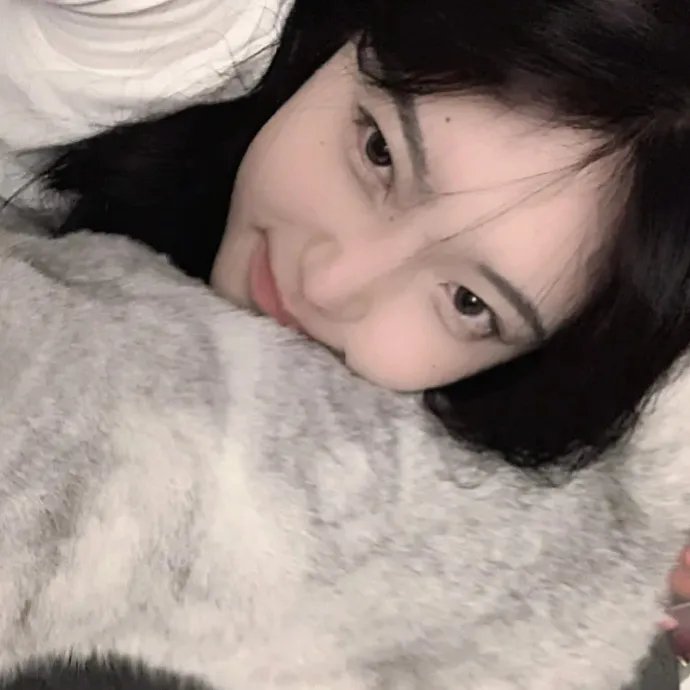 白色女孩粤语